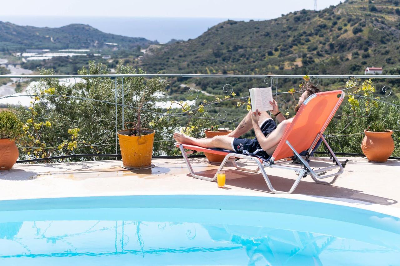 Myrtos Sarakinas Residences מראה חיצוני תמונה
