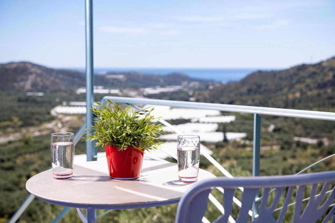 Myrtos Sarakinas Residences מראה חיצוני תמונה