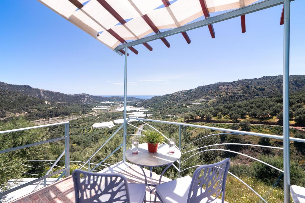 Myrtos Sarakinas Residences מראה חיצוני תמונה