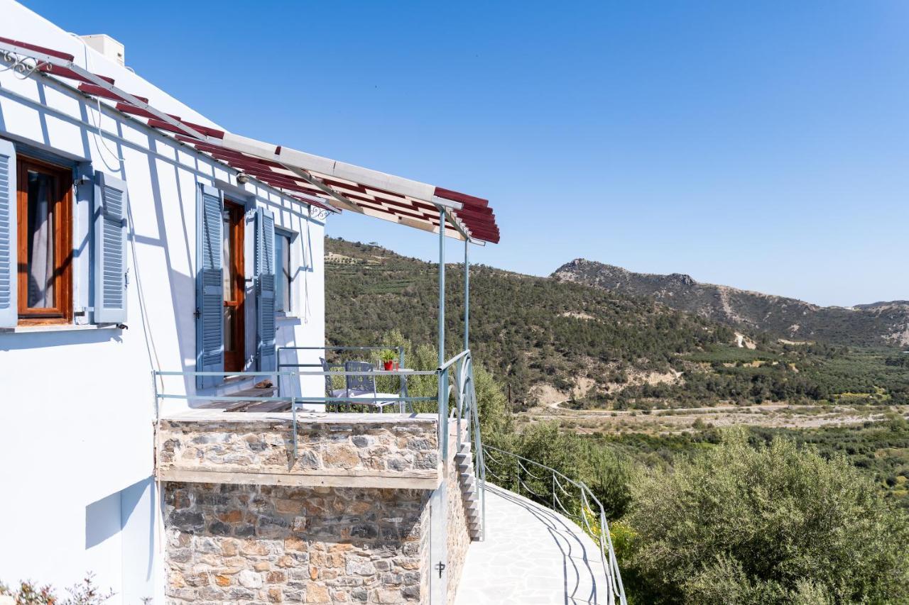 Myrtos Sarakinas Residences מראה חיצוני תמונה